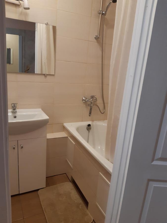 Compact Apartment Near Food Market In The Oldtown Plus Free Parking 克莱佩达 外观 照片